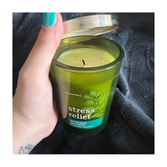 Stress Relief Candle - Picture 2 of 3